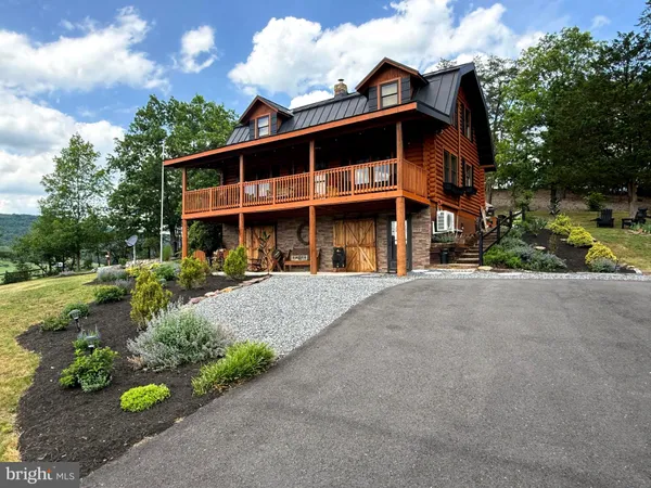 $399,000 | 2919 Durgon Road, Petersburg, WV 26847