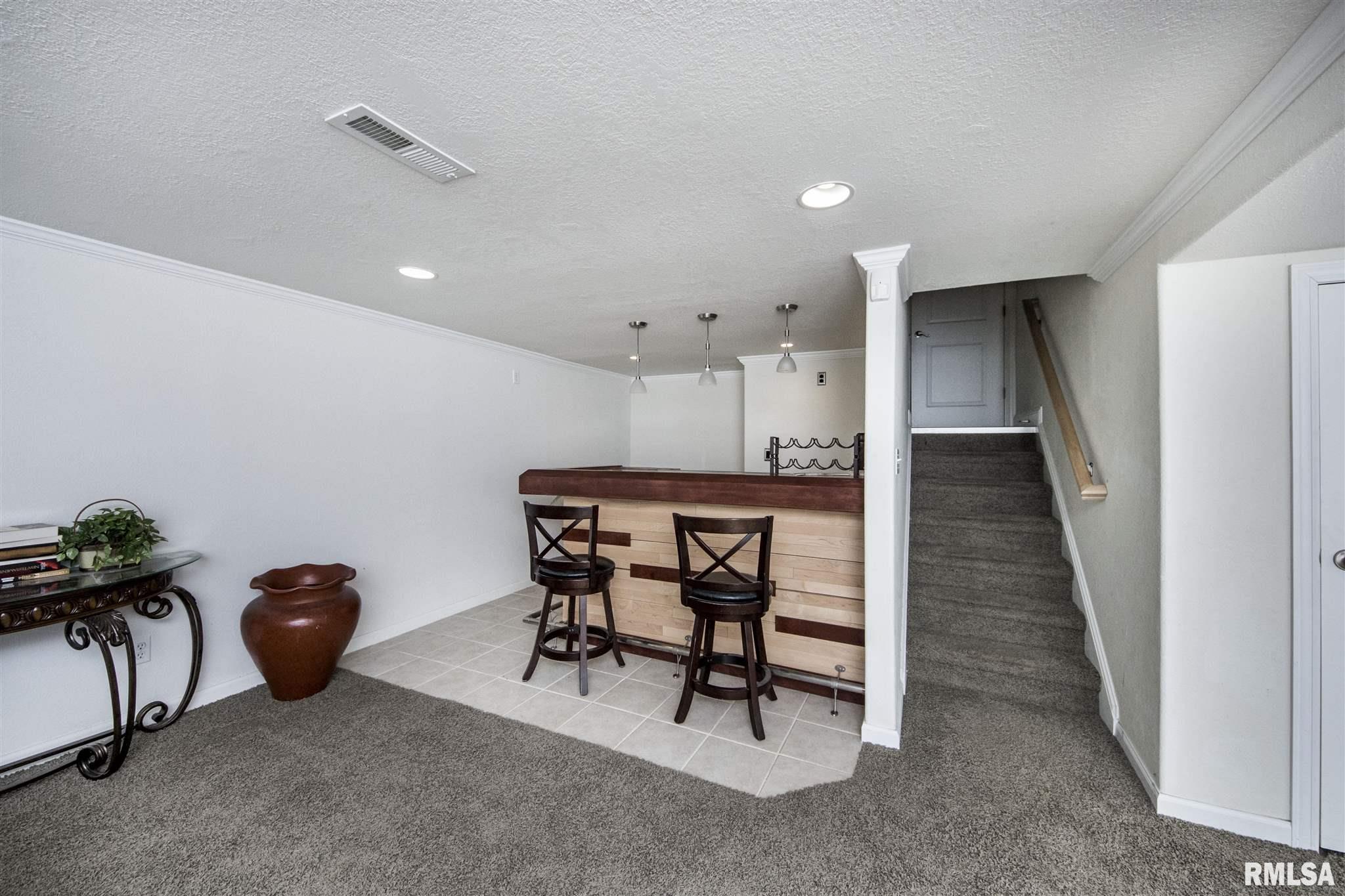 5037 North Prospect Road Peoria Heights, IL 61616 - Photo 34 of 42 Gallery Image 34