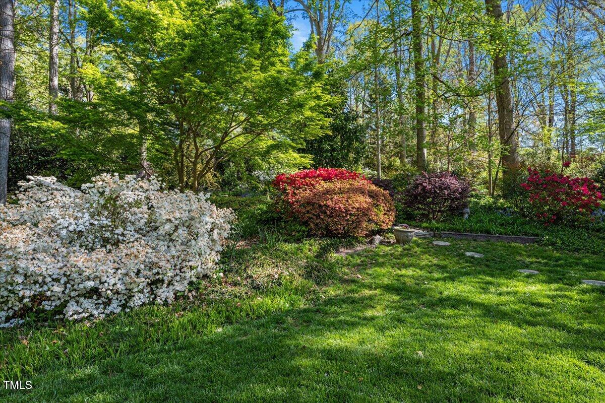 6504 Brandywine Road Raleigh, NC 27607 - Photo 6 of 10 04-- 4