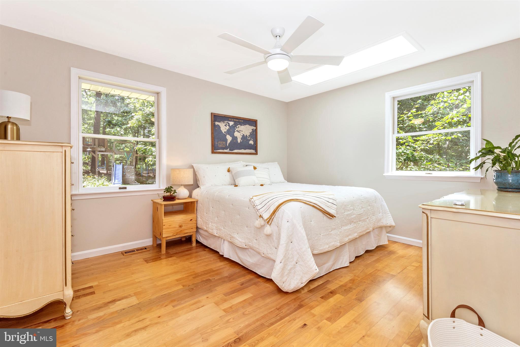 3223 Hoopers Delight Road New Windsor, MD 21776 - Photo 23 of 85 Master BR w new fan & skylight