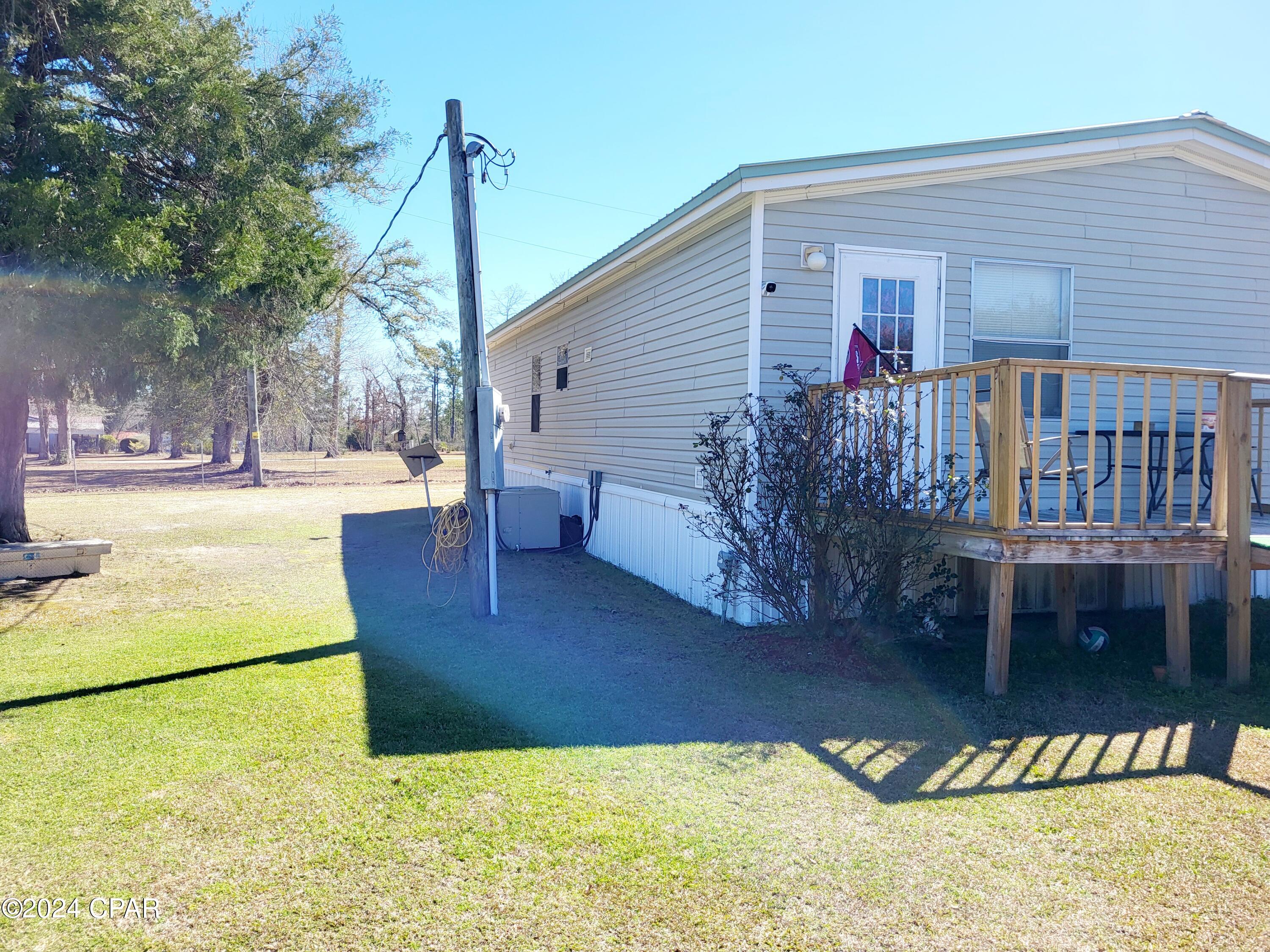 2996 5 Points Road Cottondale, FL 32431 - Photo 3 of 26