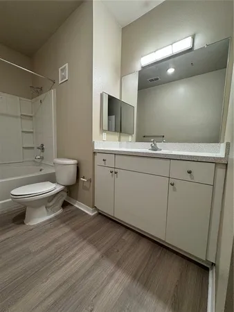 $185,000 | 1600 Villa Capri Circle, Unit 307, Odessa, FL 33556