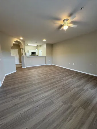 $185,000 | 1600 Villa Capri Circle, Unit 307, Odessa, FL 33556