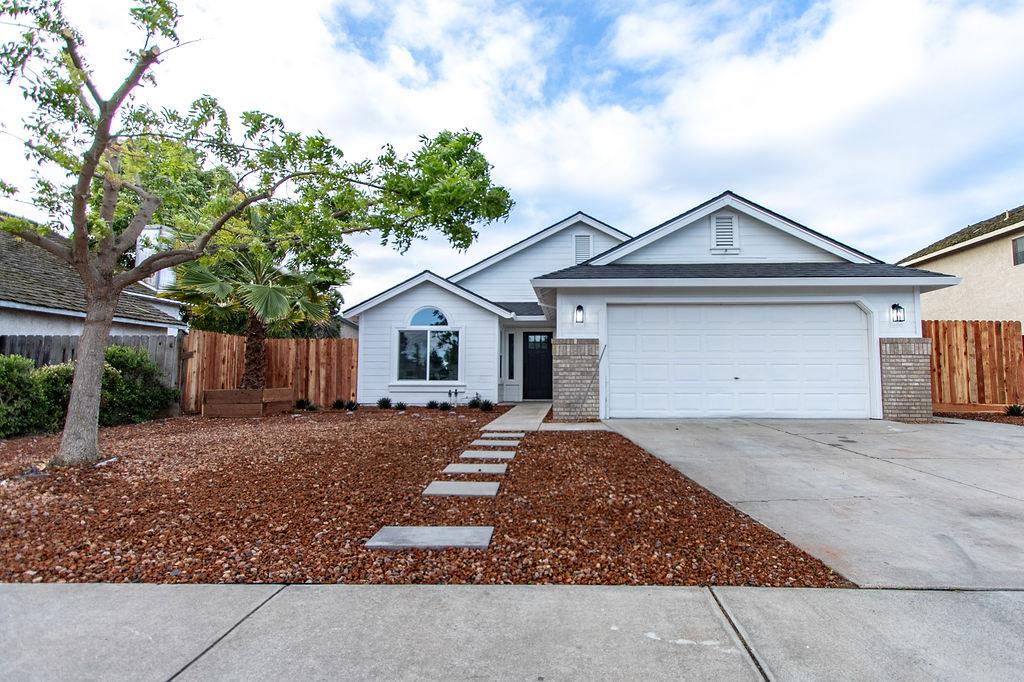 1444 Waterthrush Way Turlock, CA 95382 - Photo 1 of 33