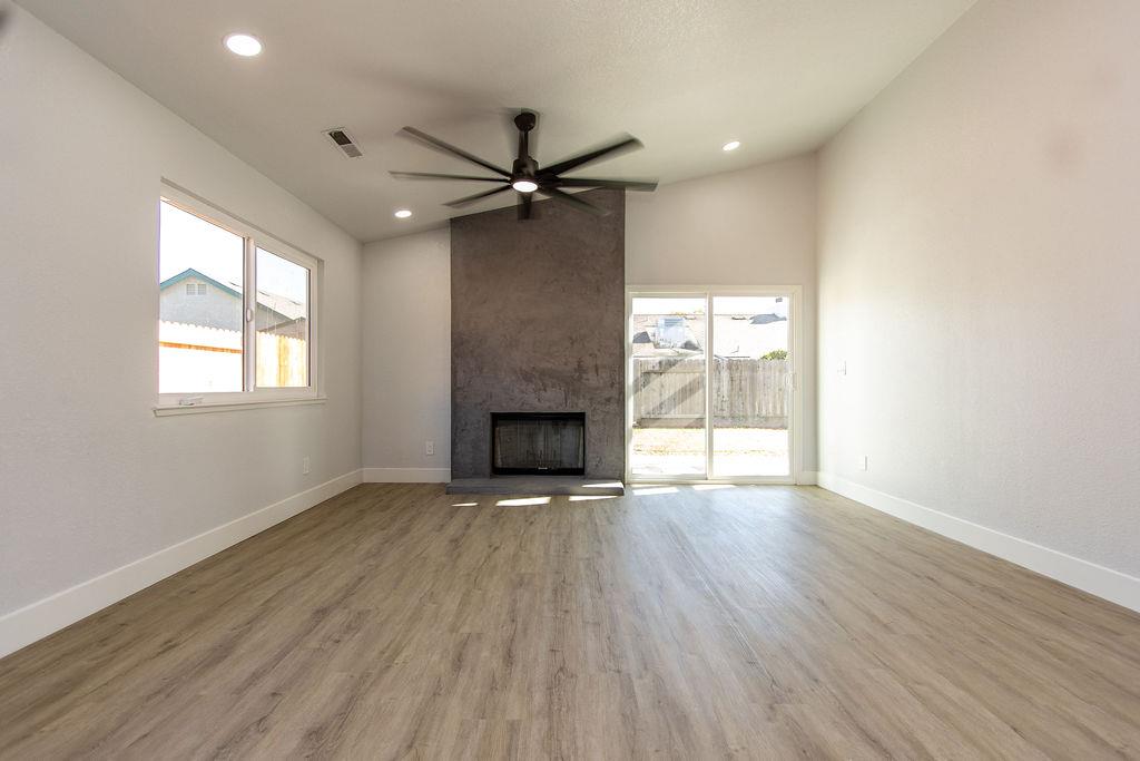 1444 Waterthrush Way Turlock, CA 95382 - Photo 14 of 33