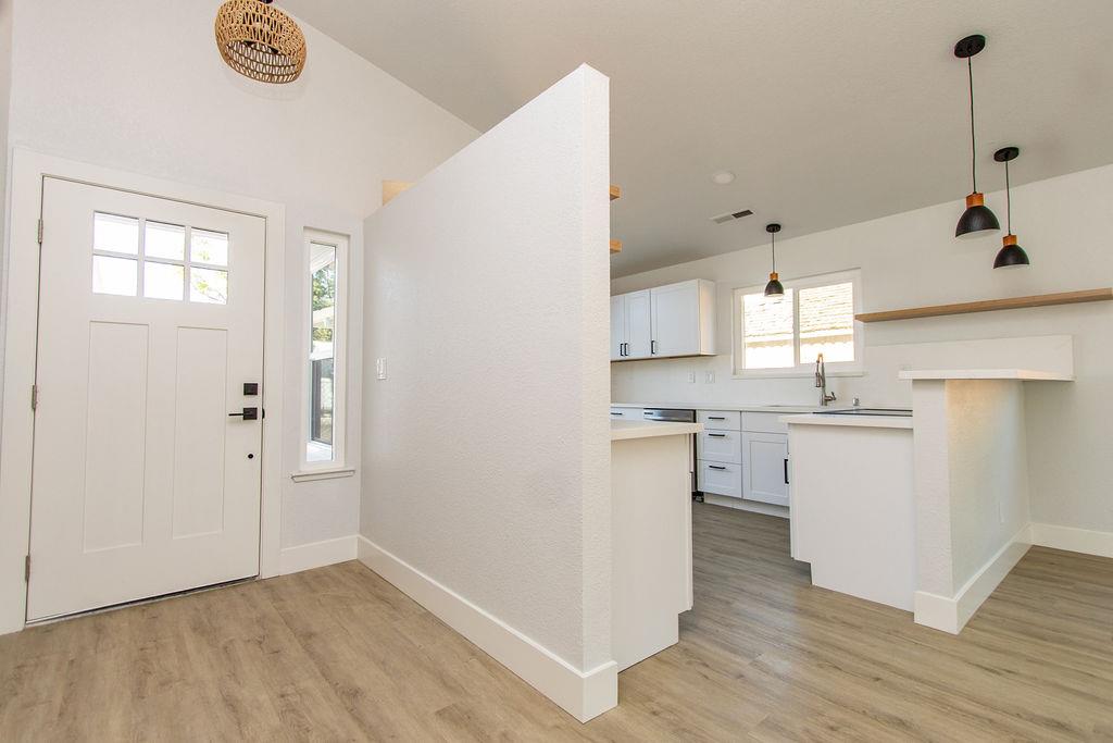 1444 Waterthrush Way Turlock, CA 95382 - Photo 6 of 33