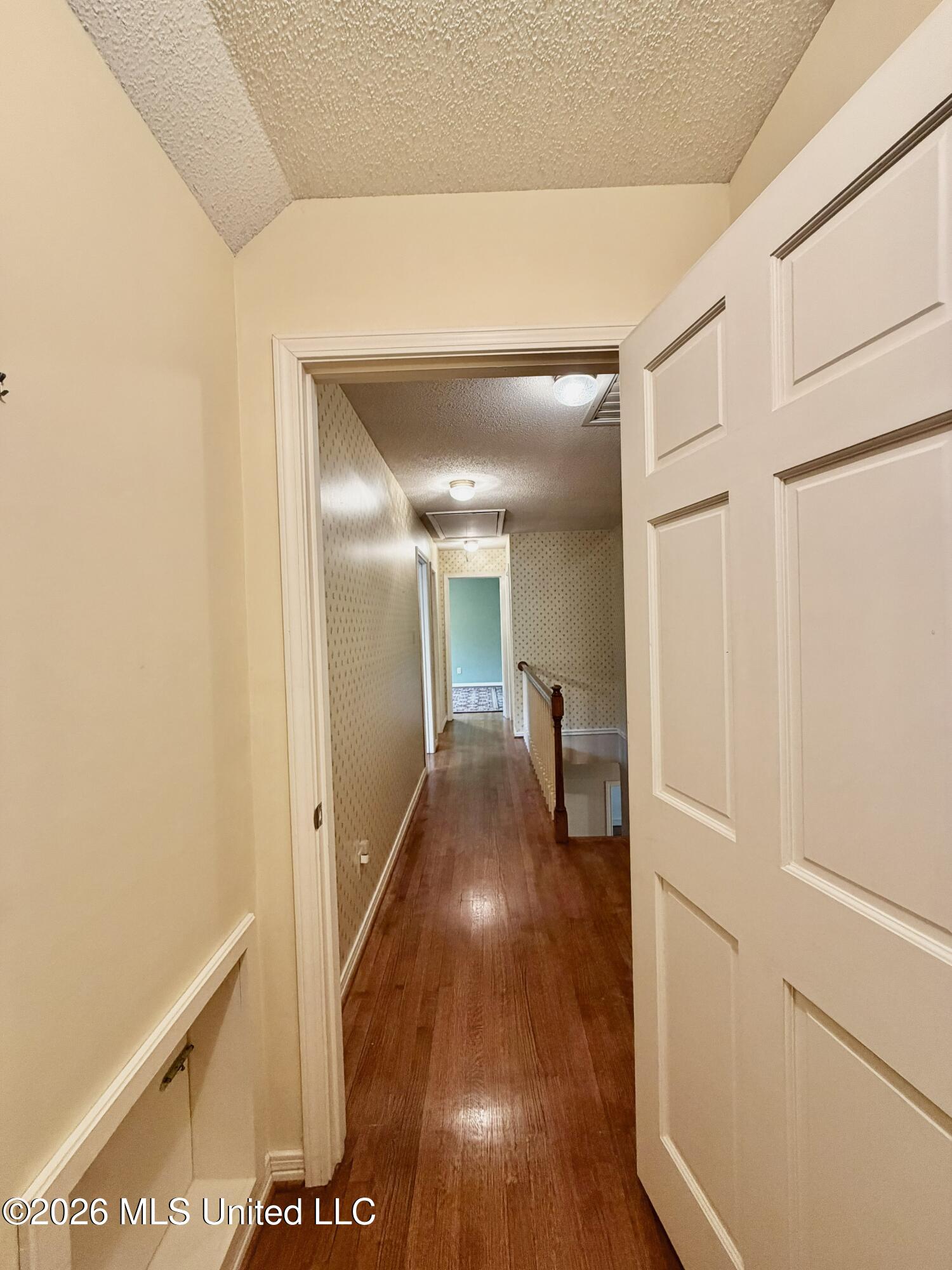 299 Quitman Perry Road Carriere, MS 39426 - Photo 30 of 73 30, Hallway, Second Floor, IMG_9415 JPEG