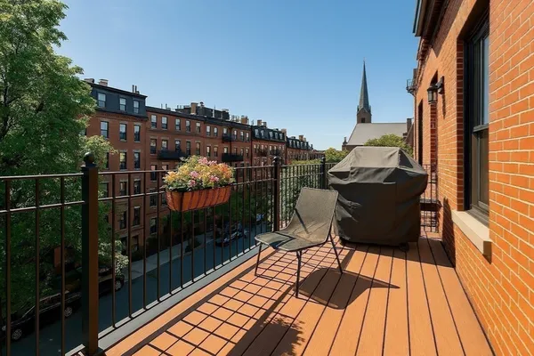 $6,000 | 142 West Concord Street, Unit 3, Boston, MA 02118