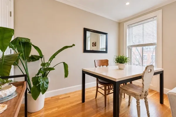 $6,000 | 142 West Concord Street, Unit 3, Boston, MA 02118