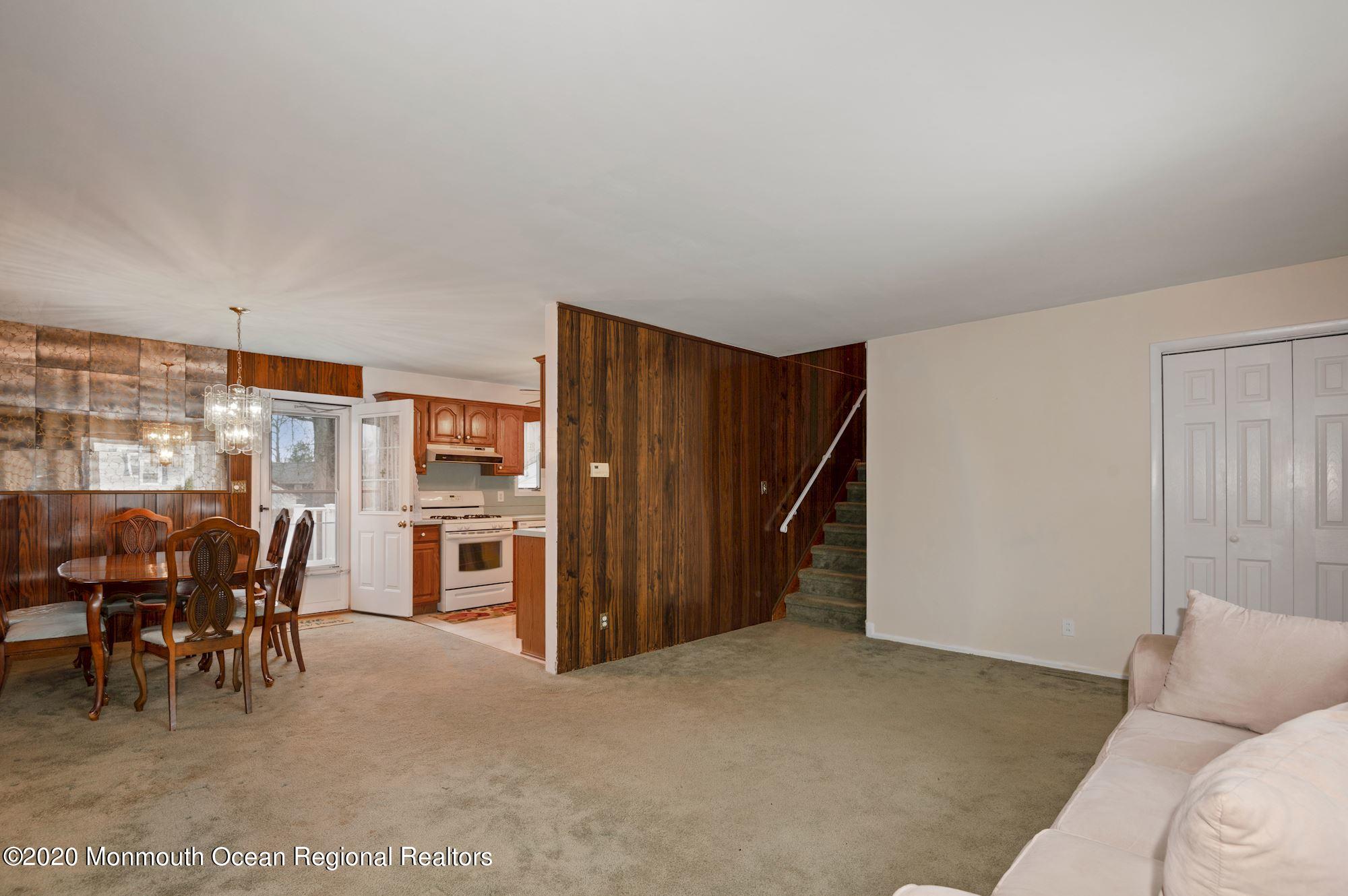 6 Eastlick Road Edison, NJ 08817 - Photo 15 of 39 022_6_Eastlick_Rd_318717_595248