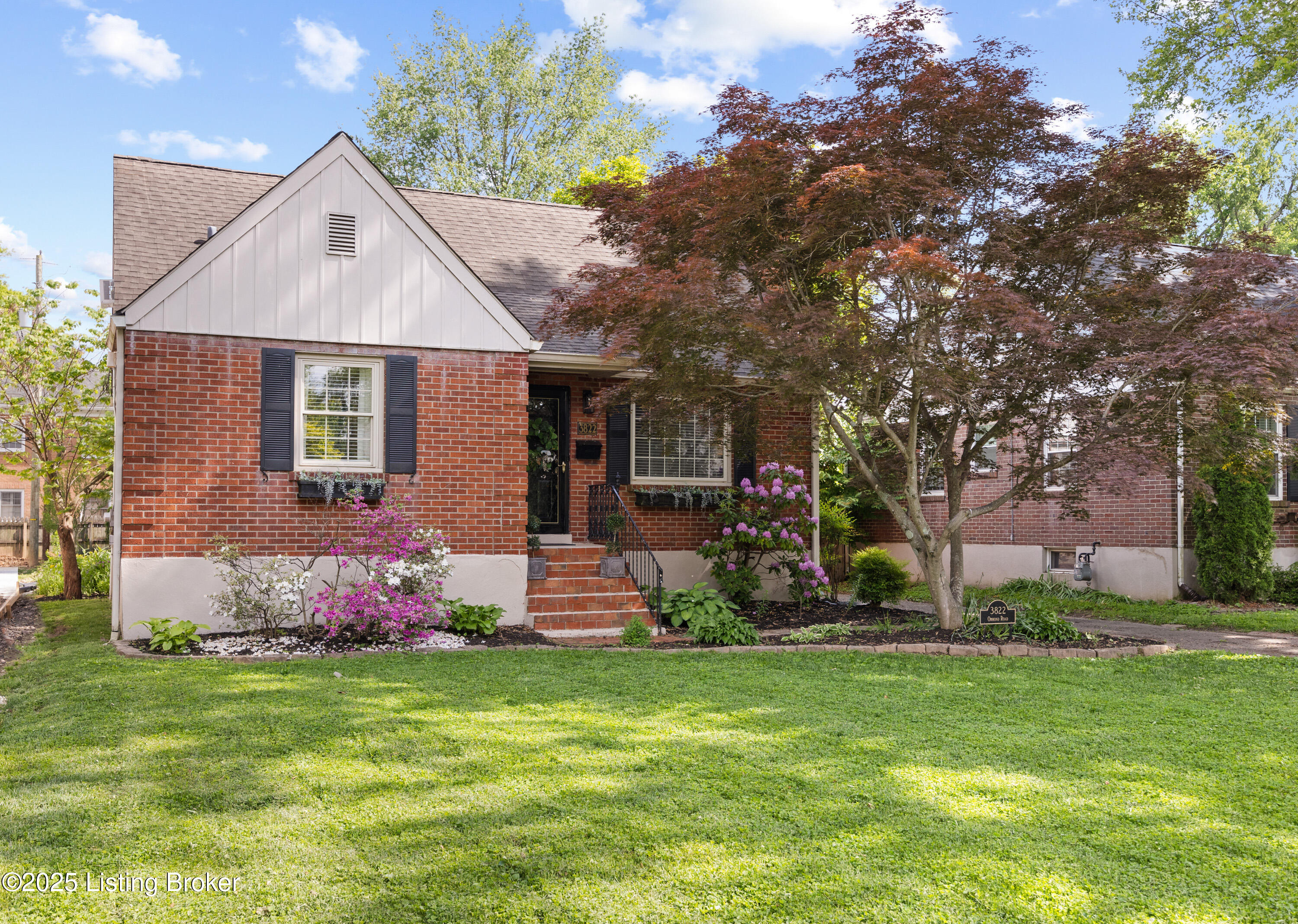 3822 Ormond Road Louisville, KY 40207 - Photo 1 of 33 003