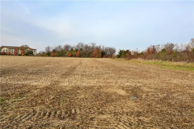 $1,000,000 | 0 East 530th Avenue, Pittsburg, KS 66762