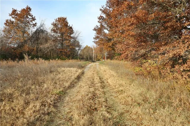 $1,000,000 | 0 East 530th Avenue, Pittsburg, KS 66762