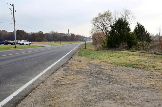 $1,000,000 | 0 East 530th Avenue, Pittsburg, KS 66762