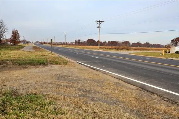 $1,000,000 | 0 East 530th Avenue, Pittsburg, KS 66762