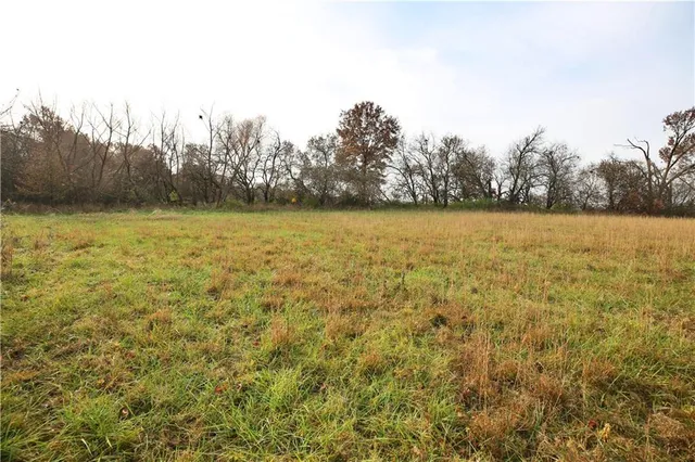 $1,000,000 | 0 East 530th Avenue, Pittsburg, KS 66762