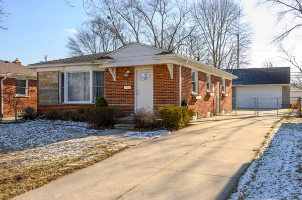 $360,000 | 1320 Montrose Avenue, Royal Oak, MI 48073