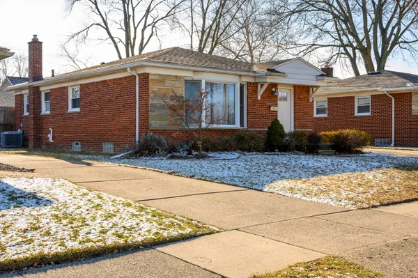 $360,000 | 1320 Montrose Avenue, Royal Oak, MI 48073