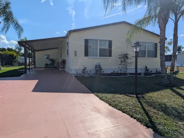 $280,000 | 2460 Southwest Versailles Terrace, Stuart, FL 34997