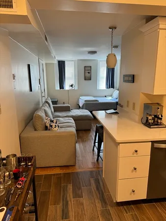 $2,300 | 2 Sackville Street, Unit 1, Boston, MA 02129