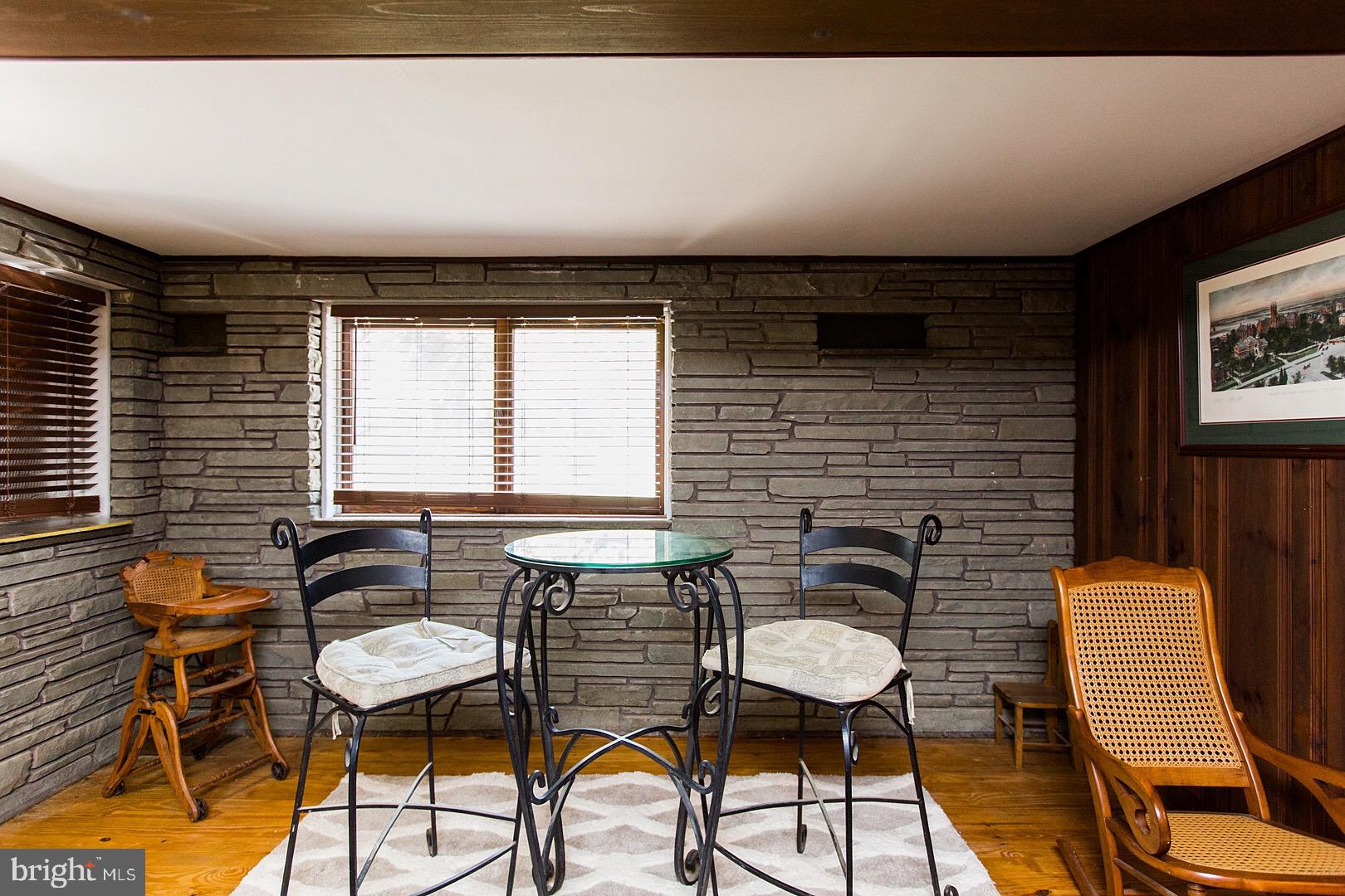 115 Market Street Lititz, PA 17543 - Photo 18 of 79 Den /office/study