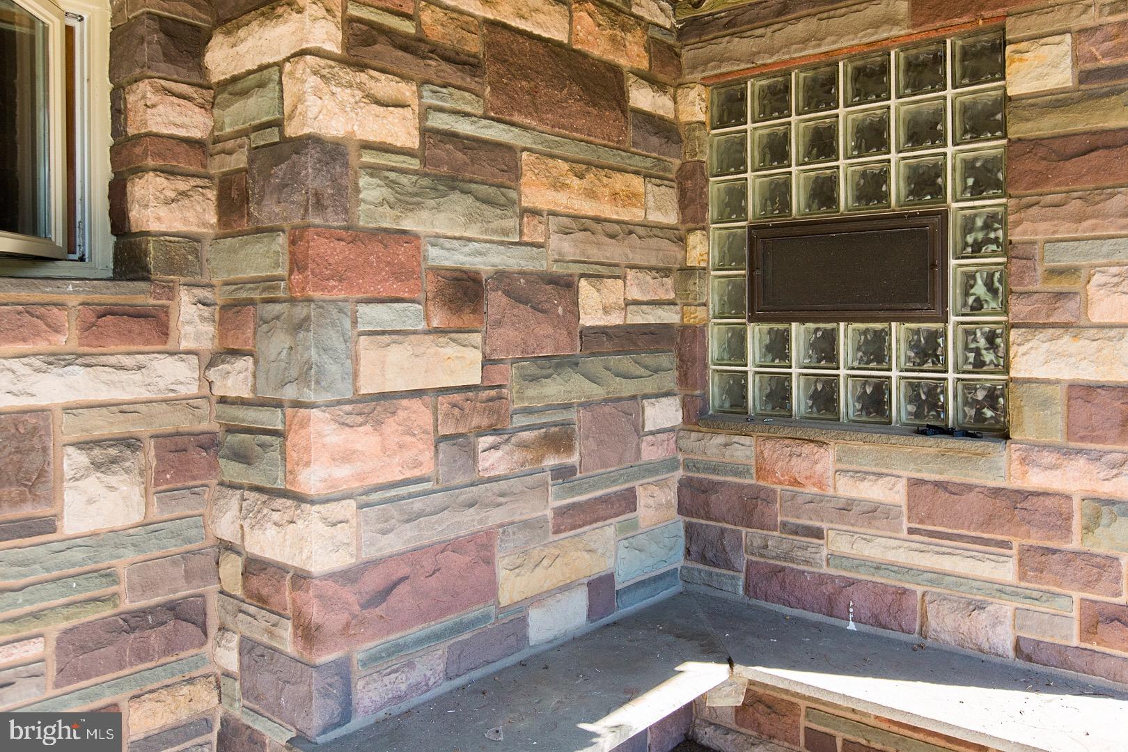 115 Market Street Lititz, PA 17543 - Photo 57 of 79 Built in flagstone benches