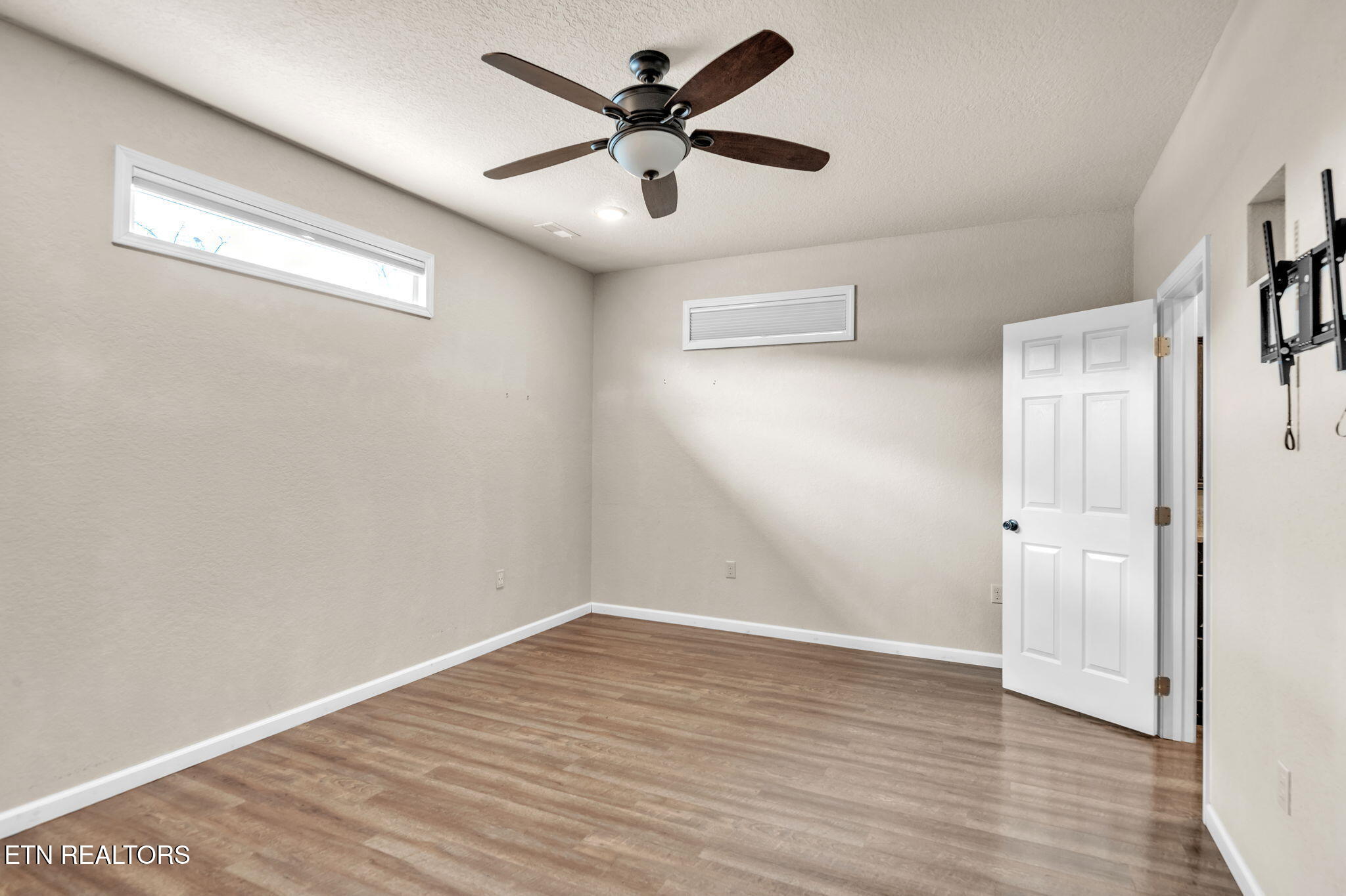 1988 Winona Road Huntsville, TN 37756 - Photo 23 of 43 40-web-or-mls-36-web-or-mls-1988 Winona-