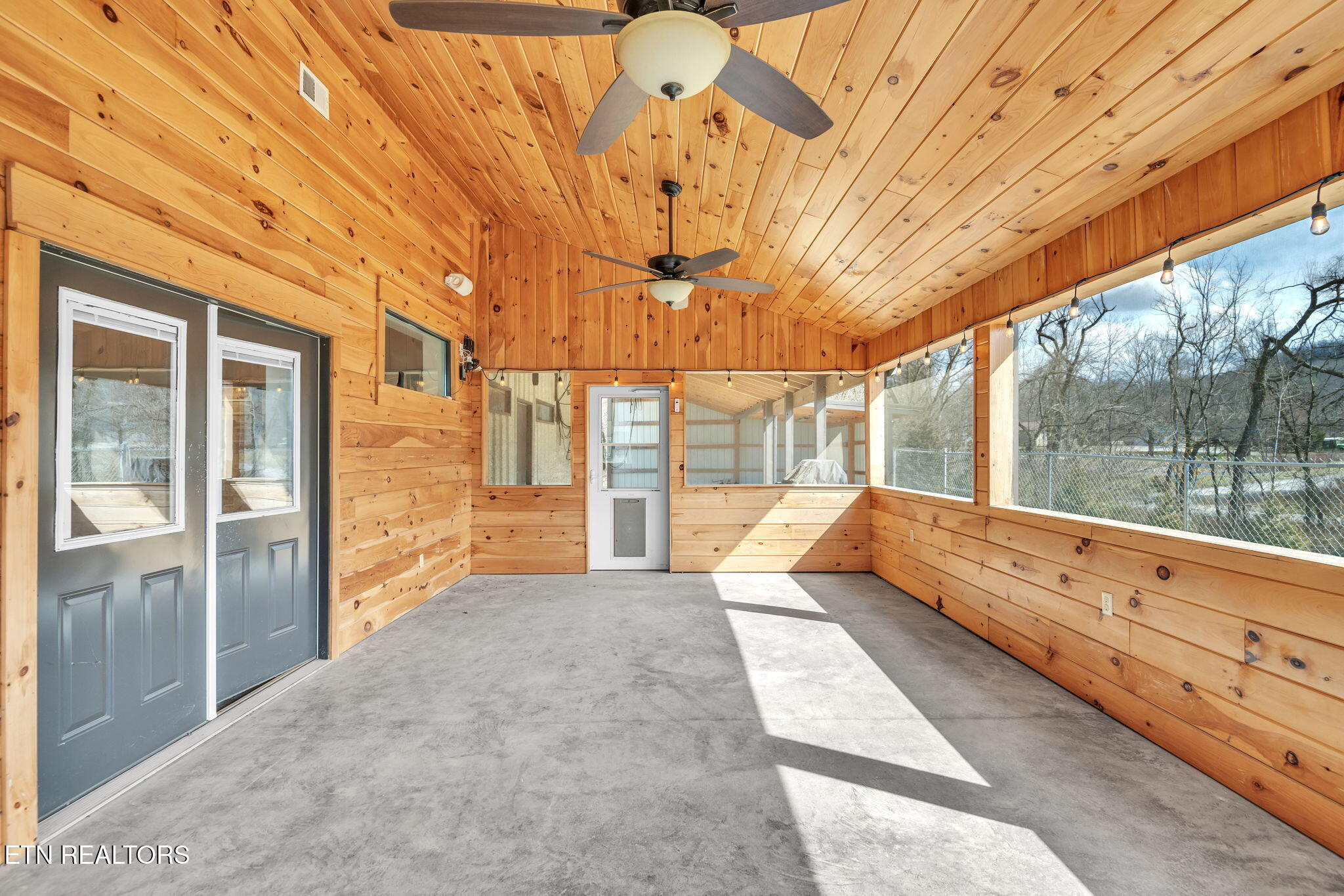 1988 Winona Road Huntsville, TN 37756 - Photo 35 of 43 63-web-or-mls-62-web-or-mls-1988 Winona-