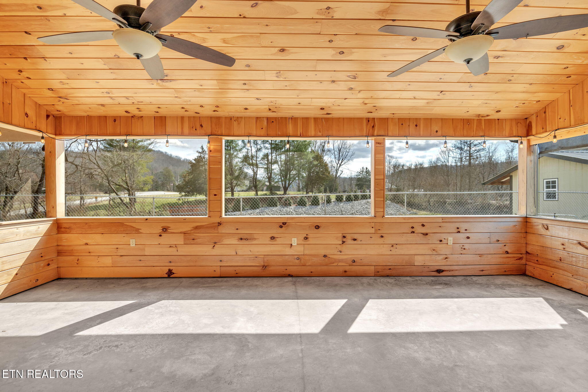 1988 Winona Road Huntsville, TN 37756 - Photo 36 of 43 64-web-or-mls-64-web-or-mls-1988 Winona-