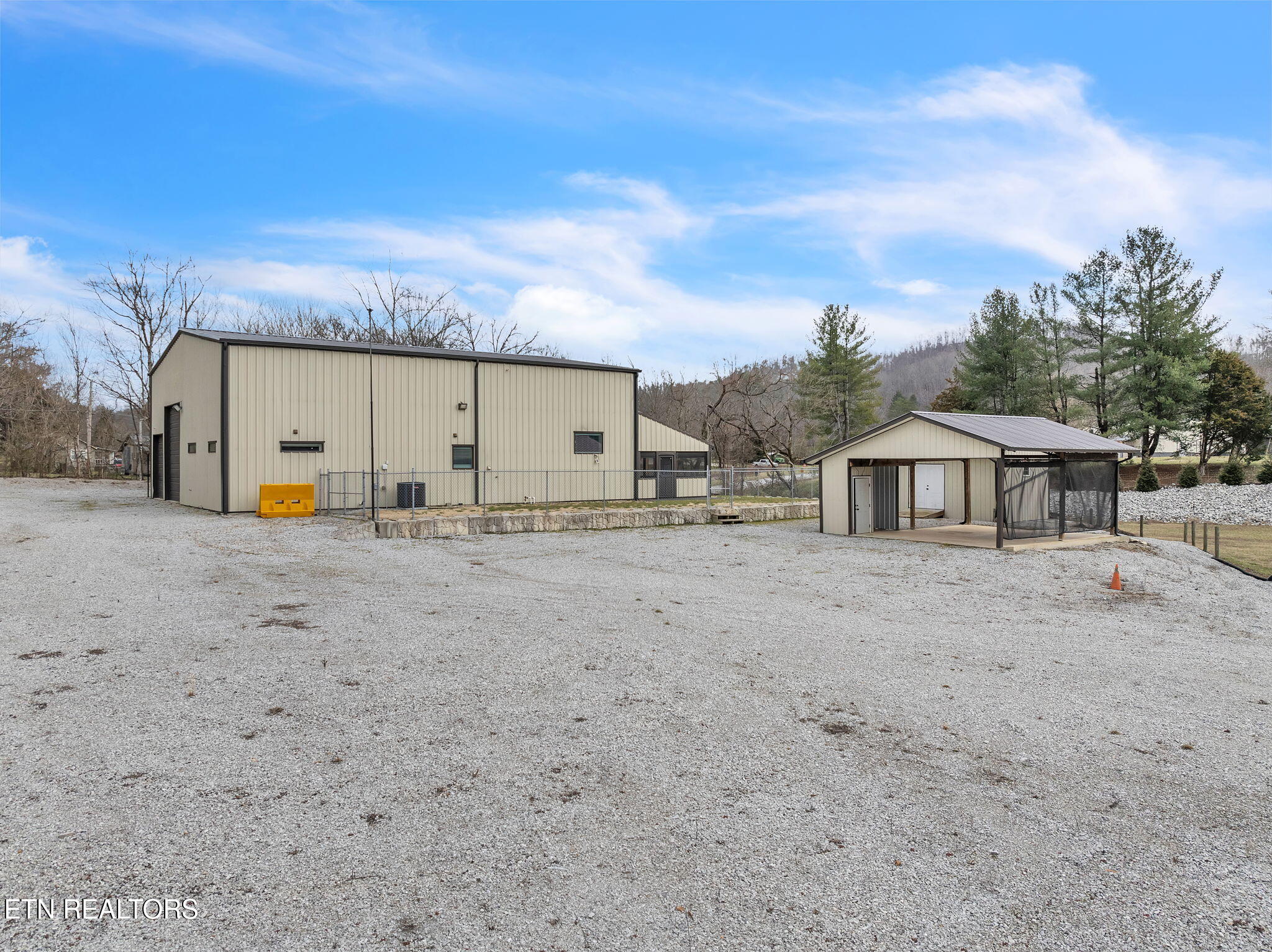 1988 Winona Road Huntsville, TN 37756 - Photo 4 of 43 23-web-or-mls-16-web-or-mls-1988 Winona-