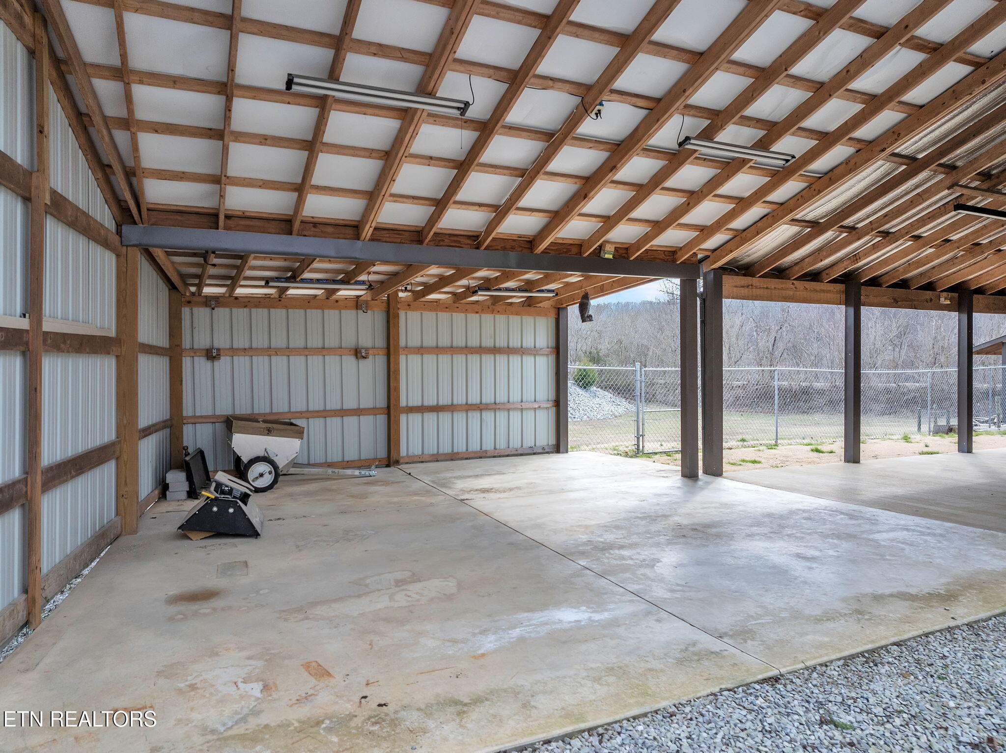 1988 Winona Road Huntsville, TN 37756 - Photo 8 of 43 21-web-or-mls-14-web-or-mls-1988 Winona-