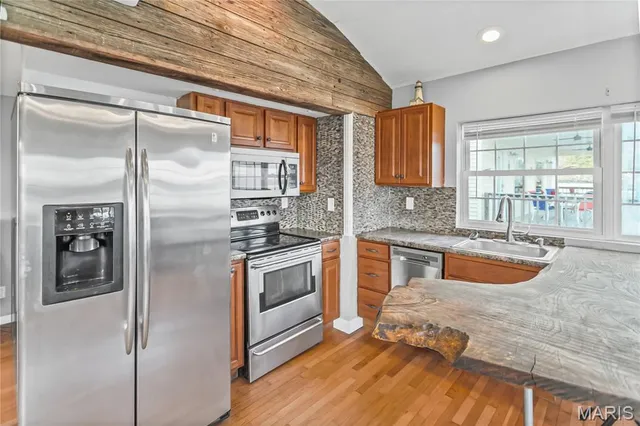 $160,000 | 12 Water Street, Grafton, IL 62037