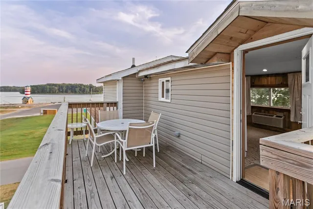 $160,000 | 12 Water Street, Grafton, IL 62037