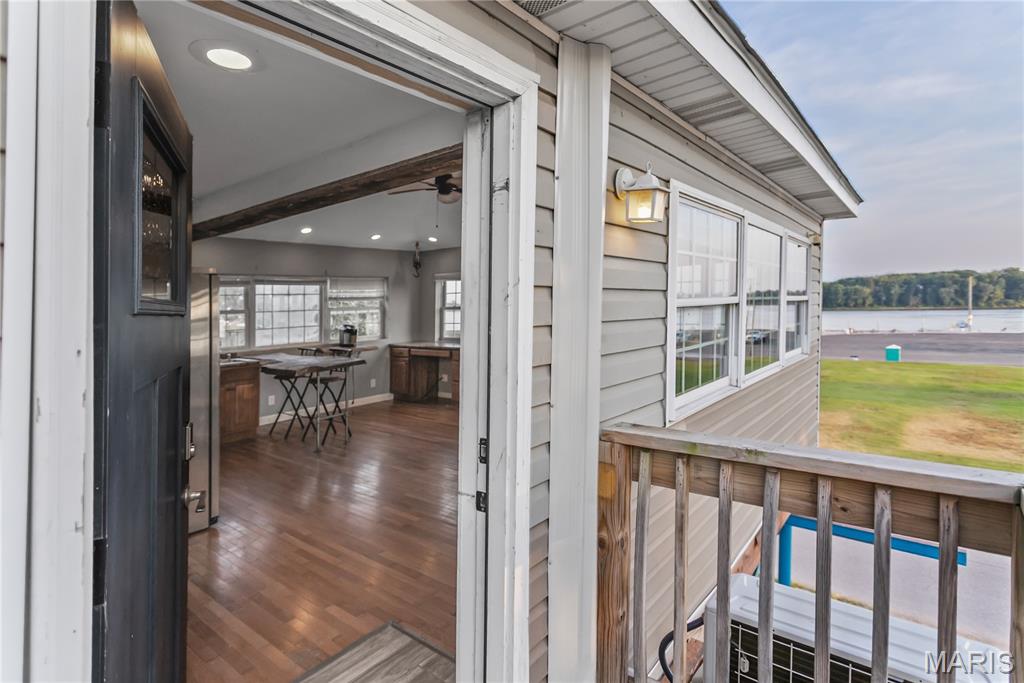 12 Water Street Grafton, IL 62037 - Photo 8 of 42 Gallery Image 8