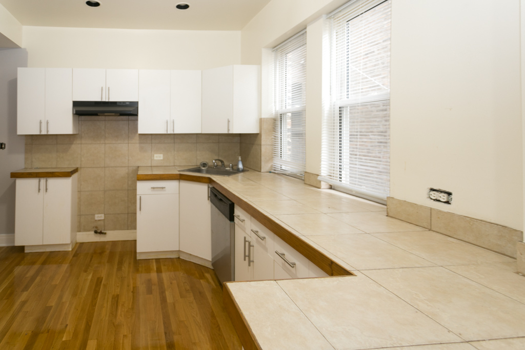 4450 North Sheridan Road, Unit 1 Chicago, IL 60640 - Photo 3 of 16