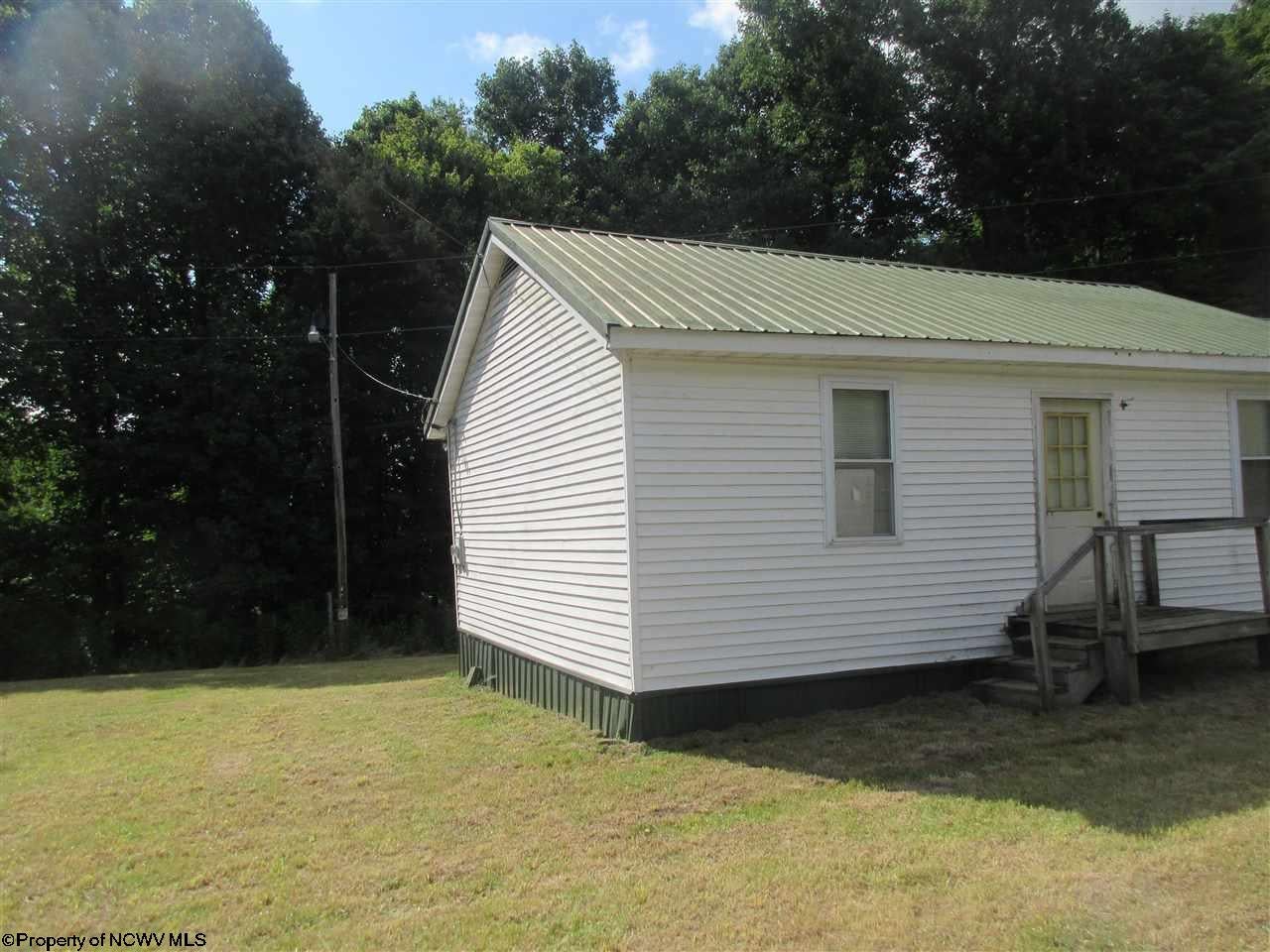 10248 Limestone Road Parsons, WV 26287 - Photo 2 of 11 Gallery Image 2