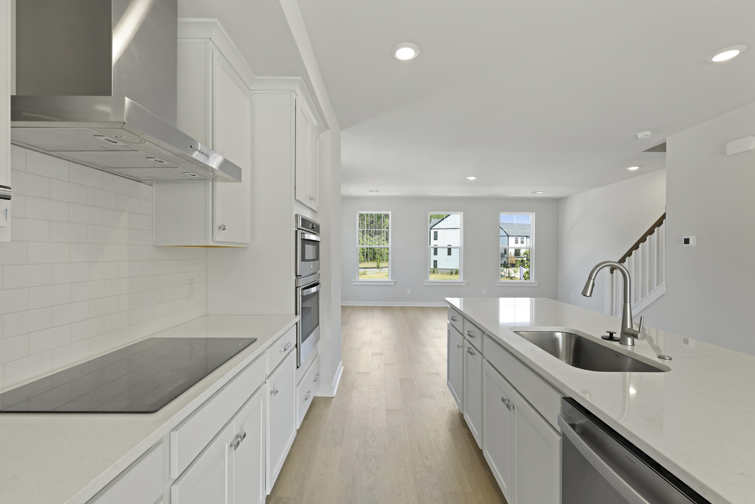 592 Scholar Way Summerville, SC 29486 - Photo 11 of 84 20_550a1207