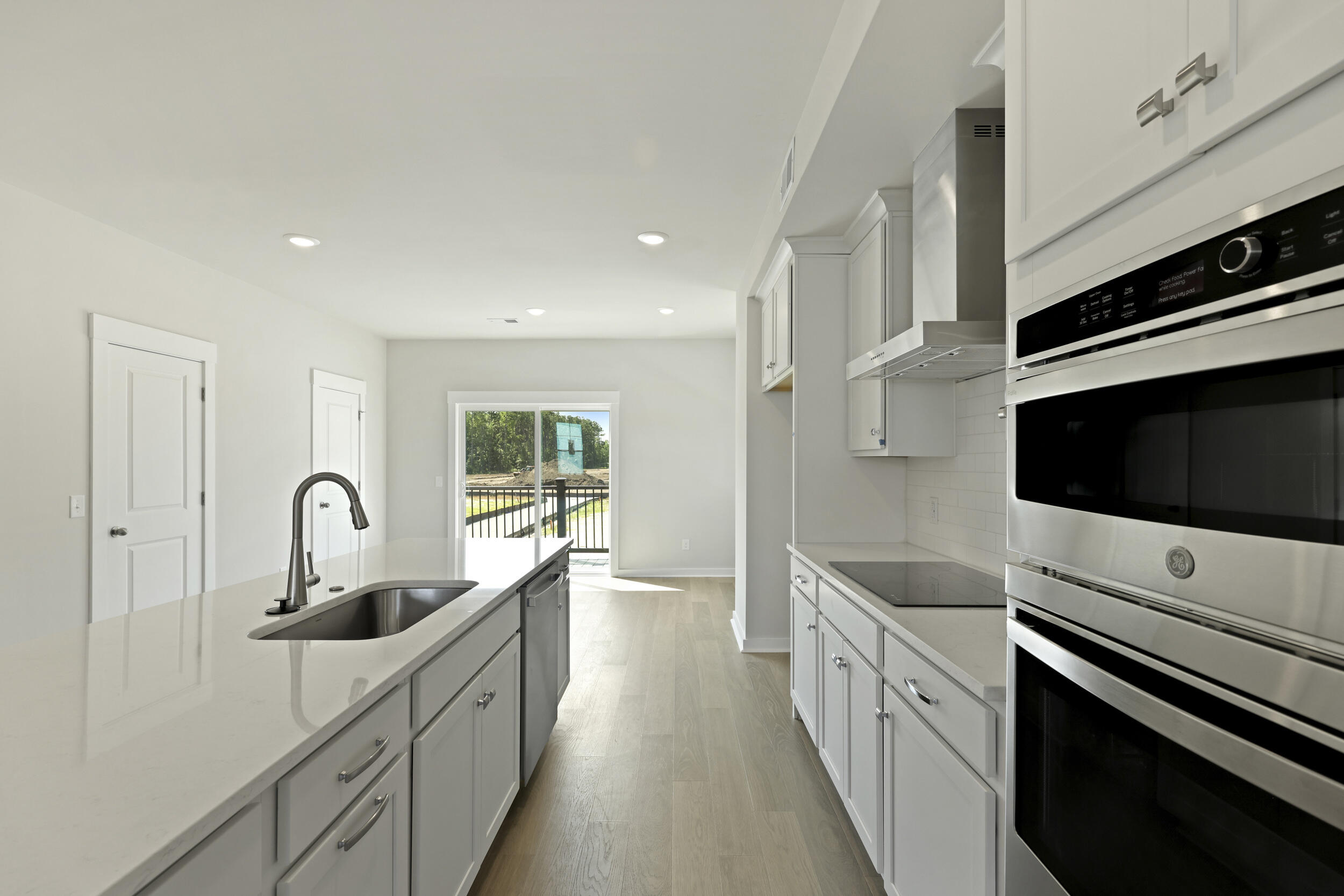 592 Scholar Way Summerville, SC 29486 - Photo 10 of 84 19_550a1202