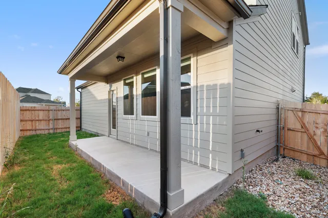 $2,250 | 2305 Mazmorra Street, Unit 77, Round Rock, TX 78664