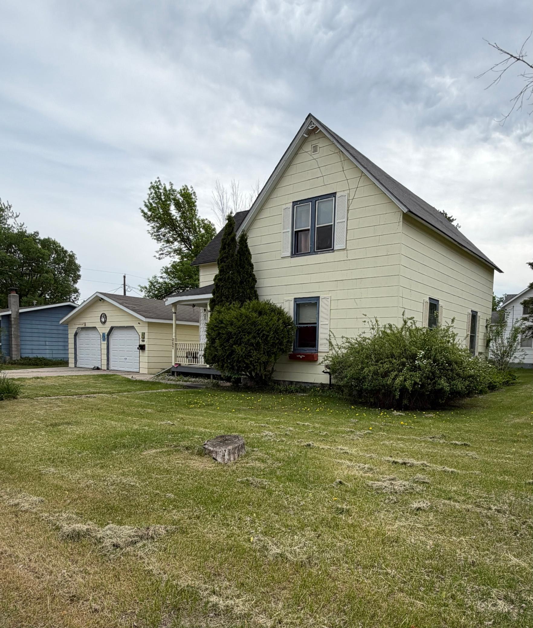357 5th Avenue Southwest Perham, MN 56573 - Photo 2 of 14