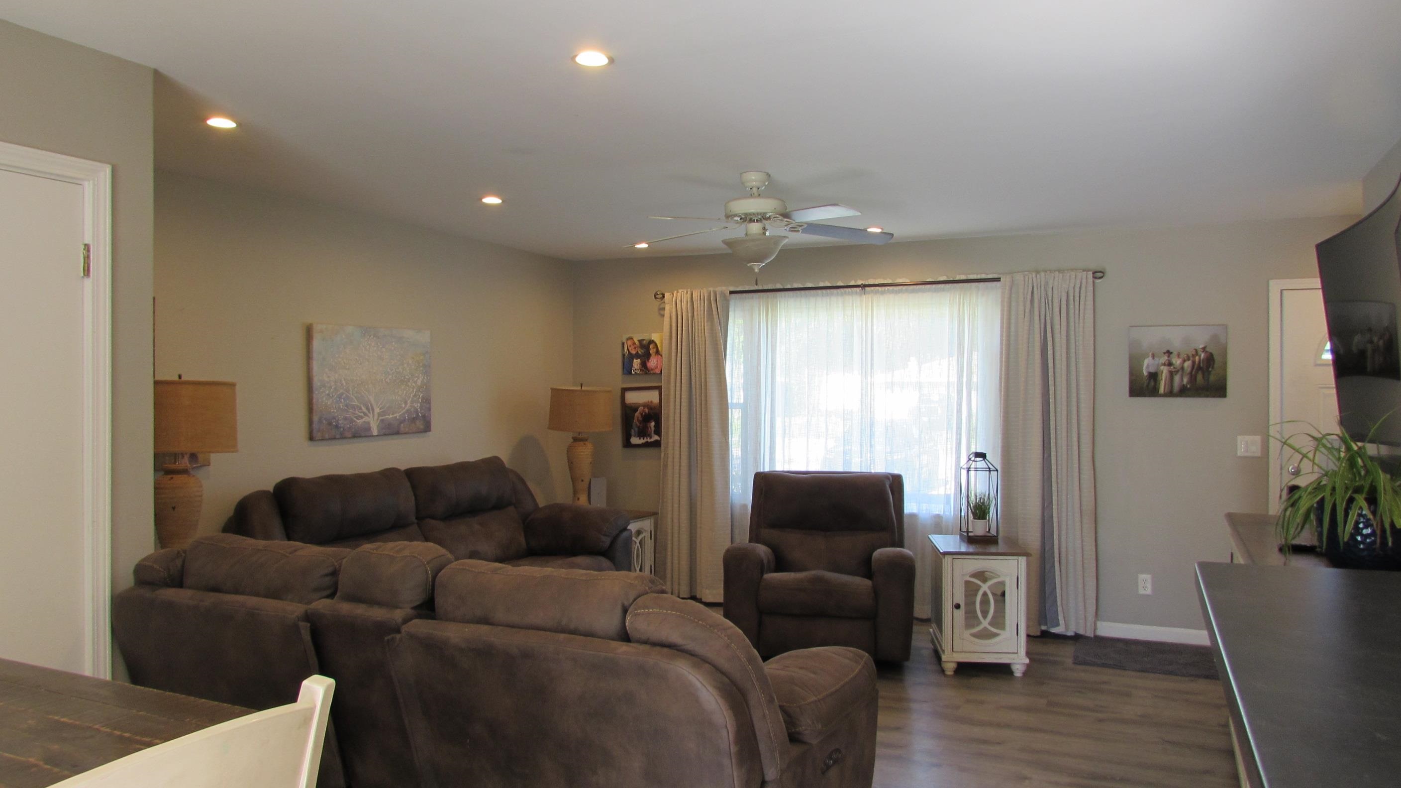 2387 S Park Beloit, WI 53511 - Photo 7 of 30