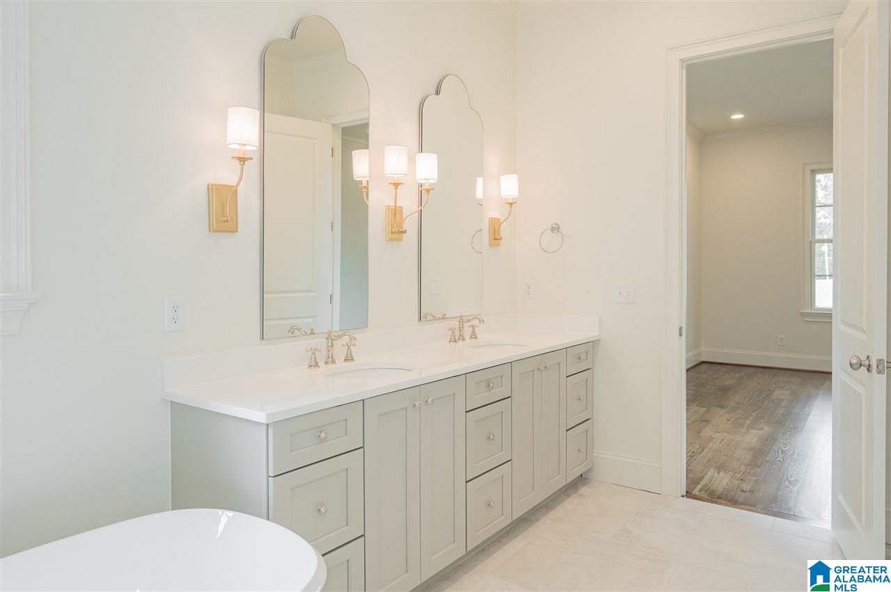 2424 Dolly Ridge Road Birmingham, AL 35243 - Photo 20 of 49