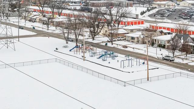 $225,000 | 7727 New England Avenue, Burbank, IL 60459