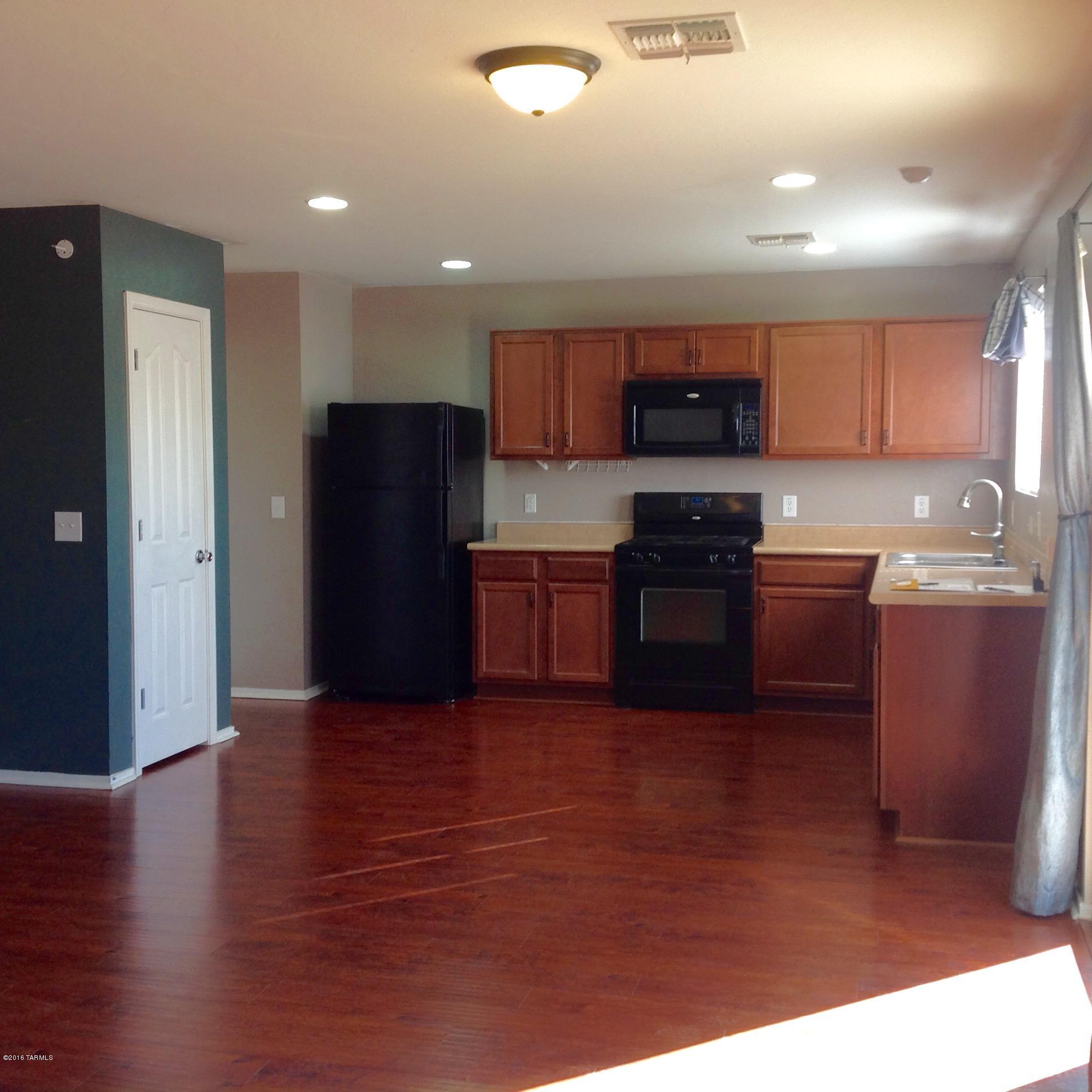8345 West Razorbill Drive Tucson, AZ 85757 - Photo 3 of 17
