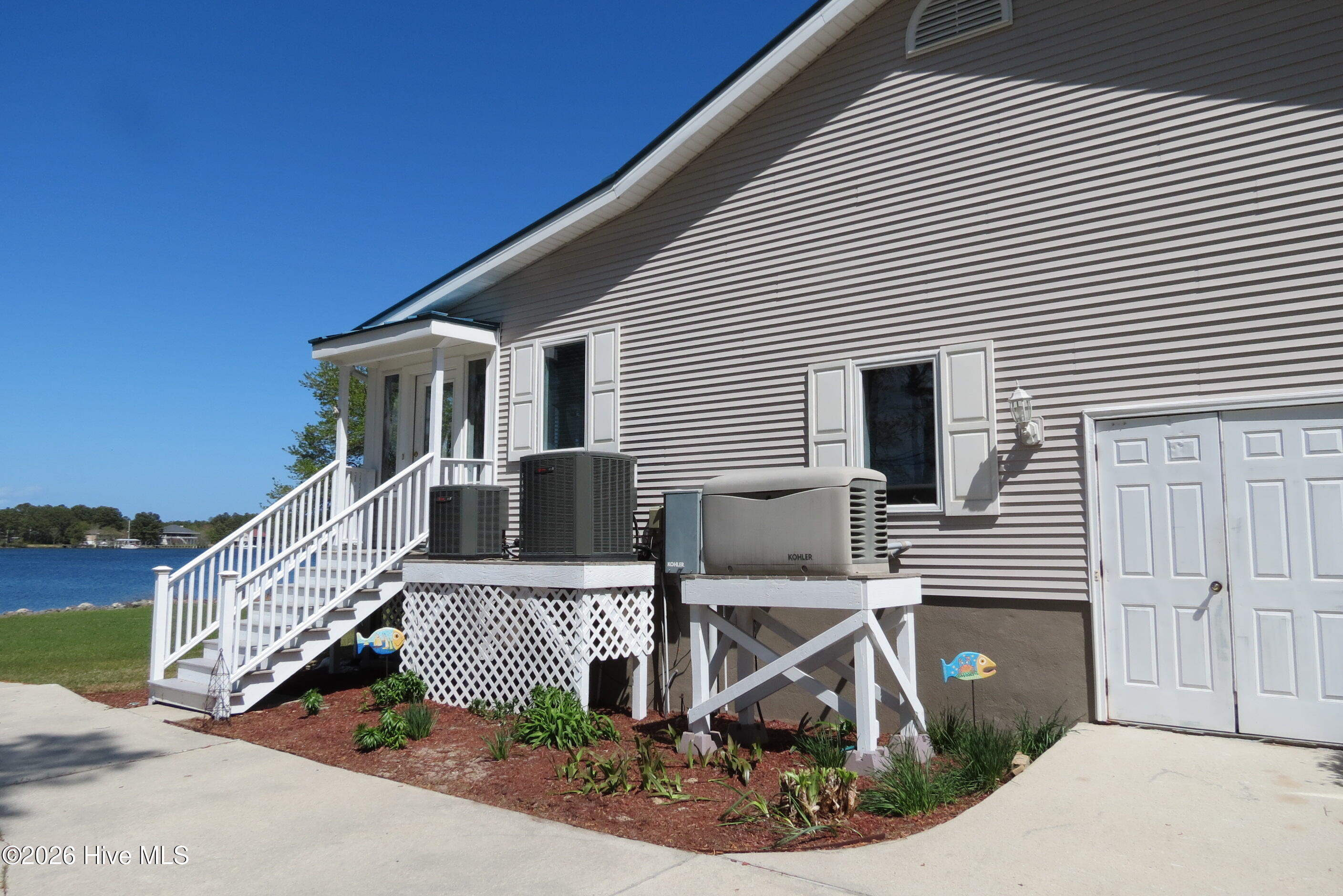 609 Mills Road Oriental, NC 28571 - Photo 14 of 85 Standby generator!