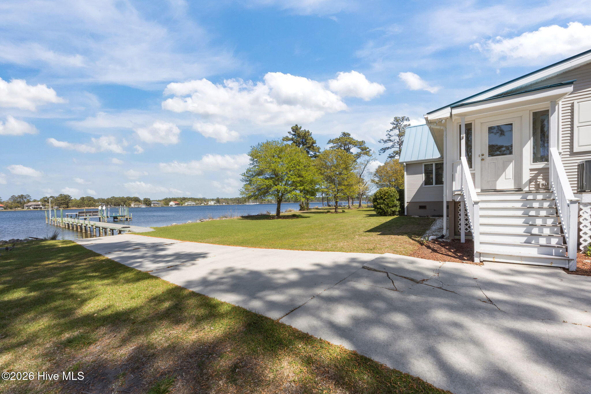 609 Mills Road Oriental, NC 28571 - Photo 15 of 85 44-web-or-mls-0C0A7998