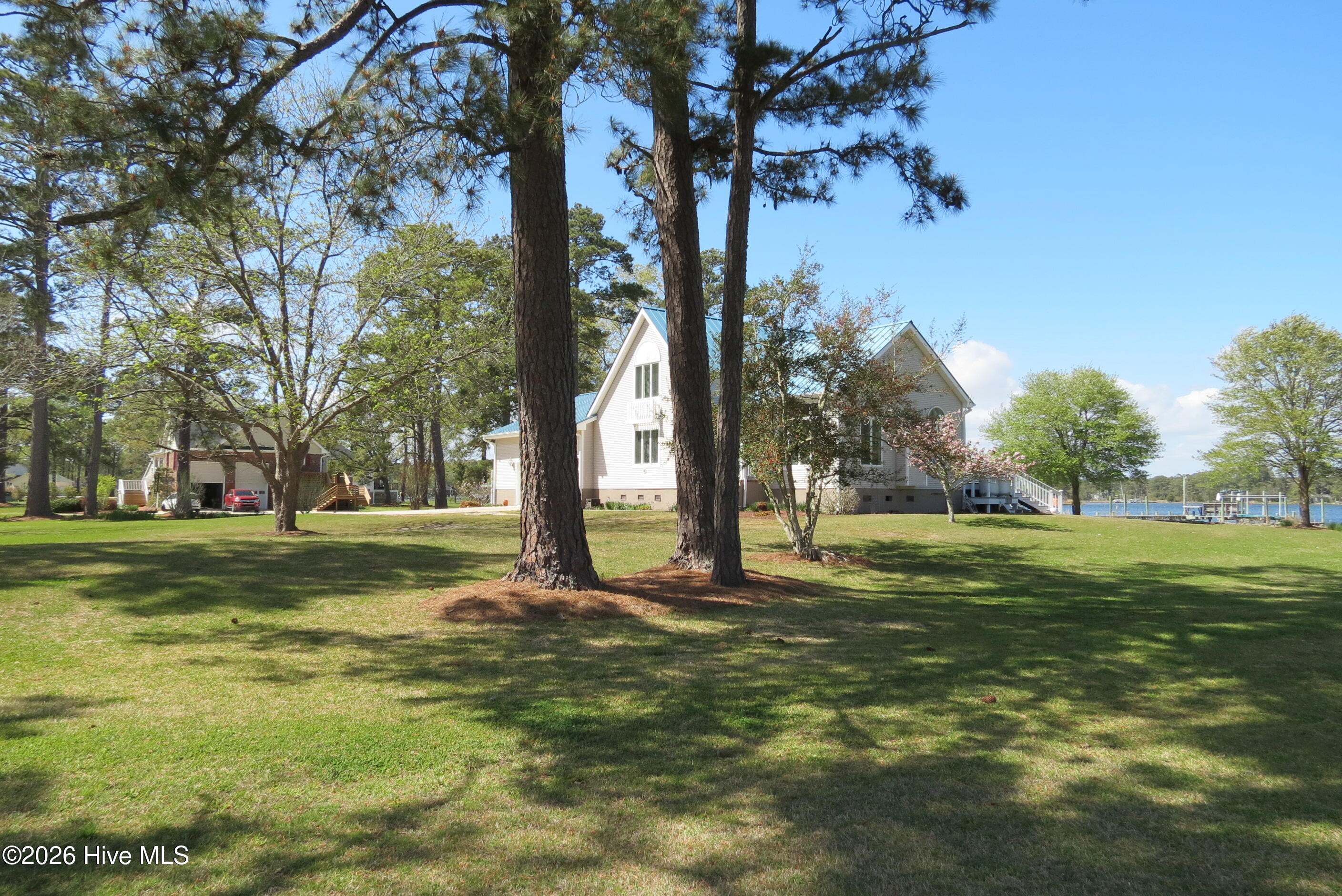 609 Mills Road Oriental, NC 28571 - Photo 34 of 85 Ample private greenspace