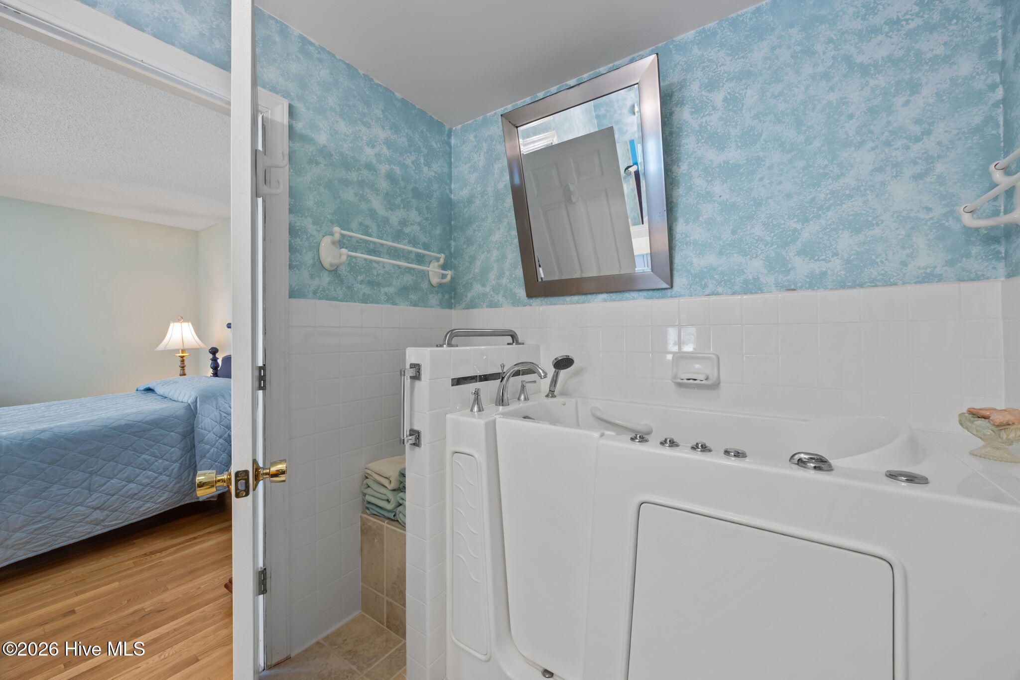 609 Mills Road Oriental, NC 28571 - Photo 57 of 85 Walk-in whirlpool - Master