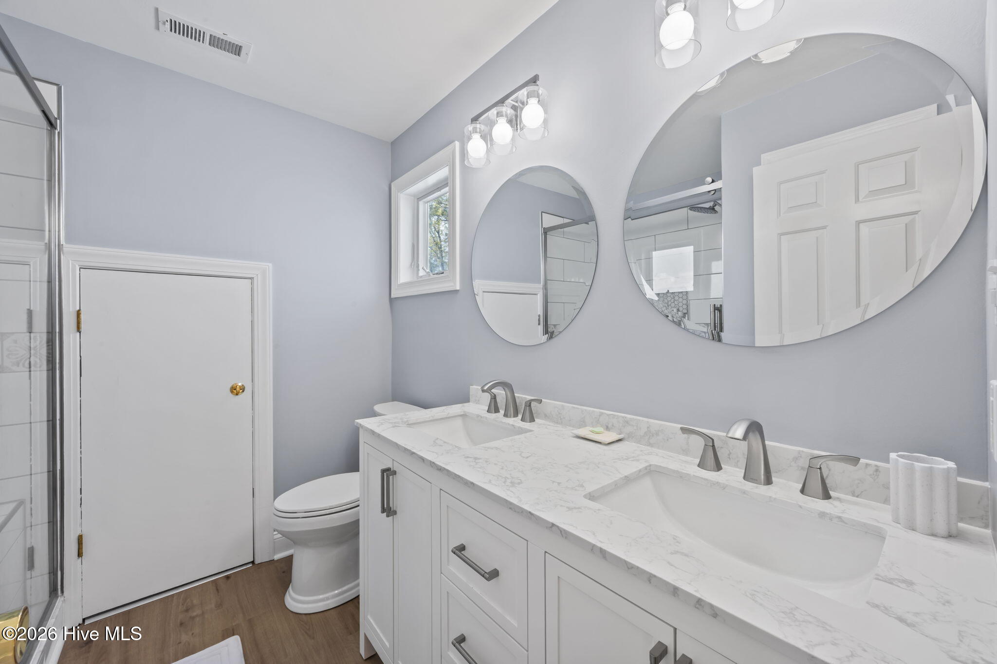 609 Mills Road Oriental, NC 28571 - Photo 67 of 85 Upstairs luxury bath