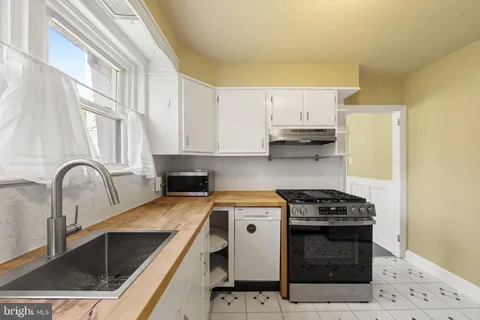 $329,000 | 282 Davis Avenue, Clifton Heights, PA 19018